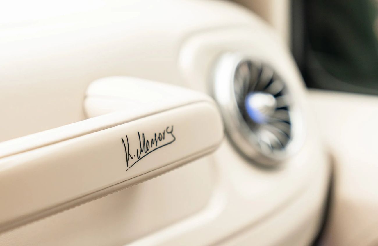 Mercedes-Benz G 63 AMG 4.0L V8 Twin-Turbocharged Engine