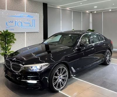 BMW 520i LUXURY ELITE BLACK 520i || TOP RANGE || GCC || SCREENS || LIKE || FREE ACCIDENTS