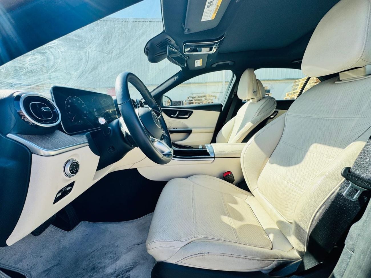مرسيدس بنز C 300 PREMIUM