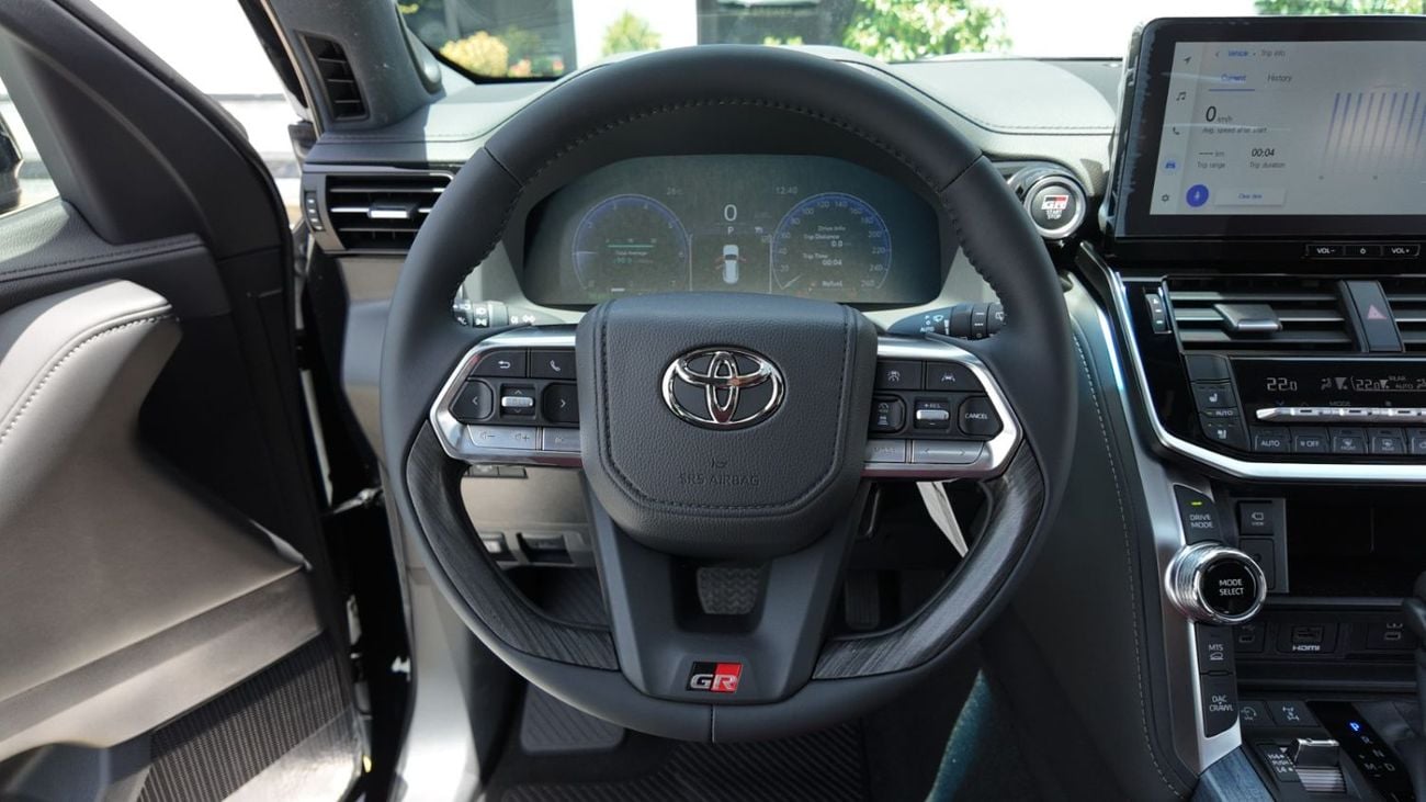 Toyota Land Cruiser GR SPORT 3.5 HEV 2026 GCC