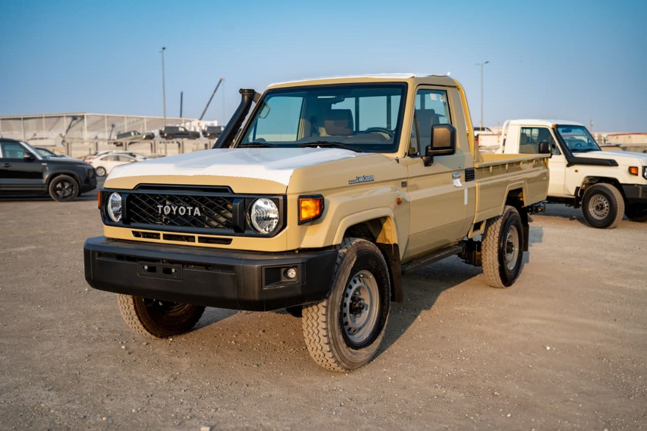 تويوتا لاند كروزر بيك آب 4.0L Single Cabin | Automatic | Petrol | Four Wheel Drive | 2 Doors | V6