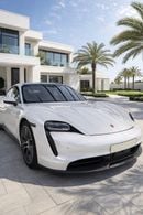 بورش تايكان Base