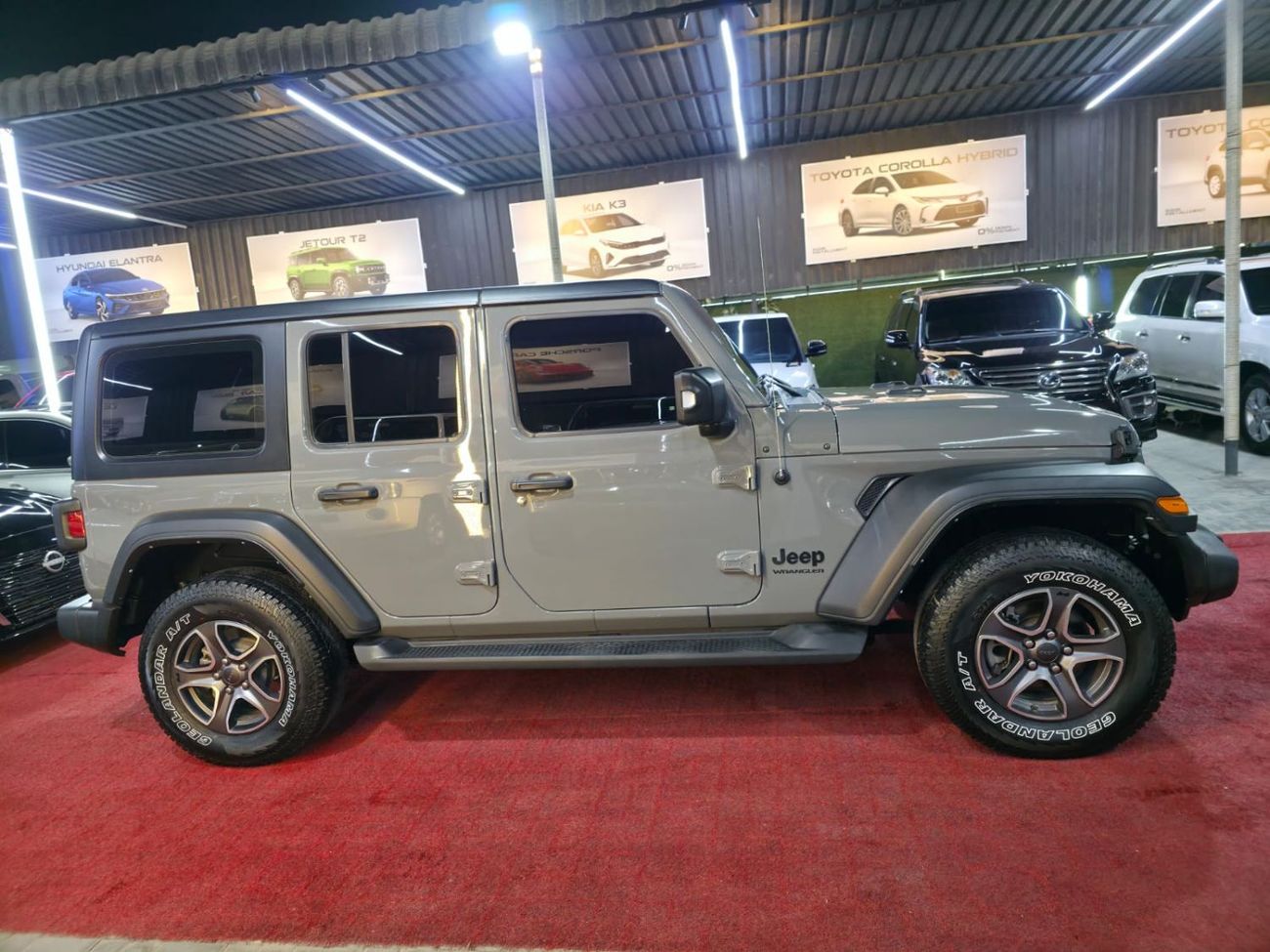 Jeep Wrangler Unlimited Sport 3.6L A/T