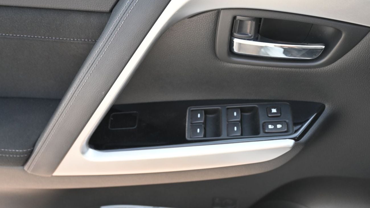 Mitsubishi Pajero MITSUBISHI PAJERO SPORT 2.5L  AMBULANCE 4WD A/T 7 SEATER (2023 MY)