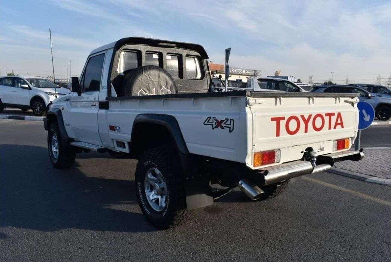 Toyota Land Cruiser Pick Up diesel 4.5 liter manual gear right hand drive