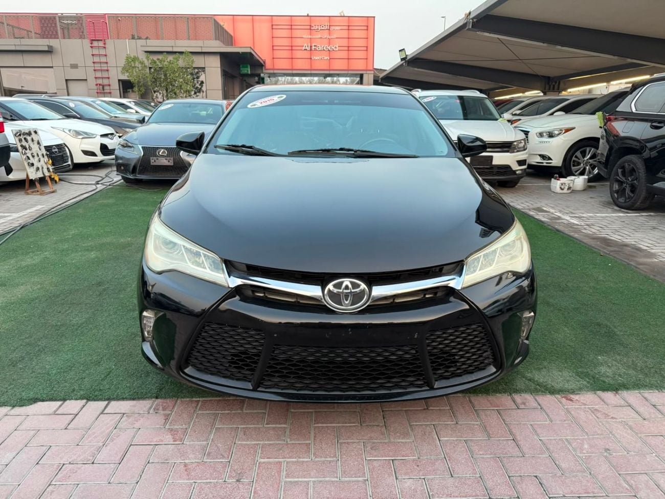 Toyota Camry LE clean condition, two keys