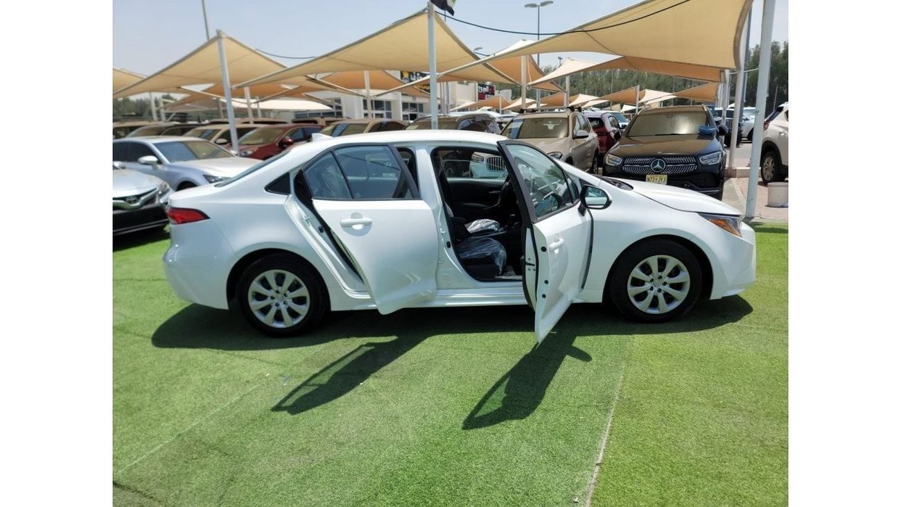 Toyota Corolla SE 2021 Toyota Corolla, Special Edition, Pearl White Color