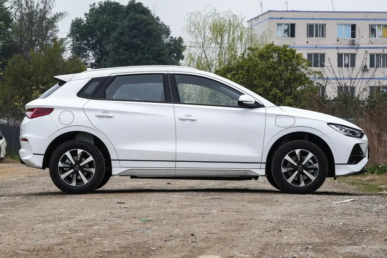 بي واي دي e2 BYD E2 LUXUARY 2025 MODEL