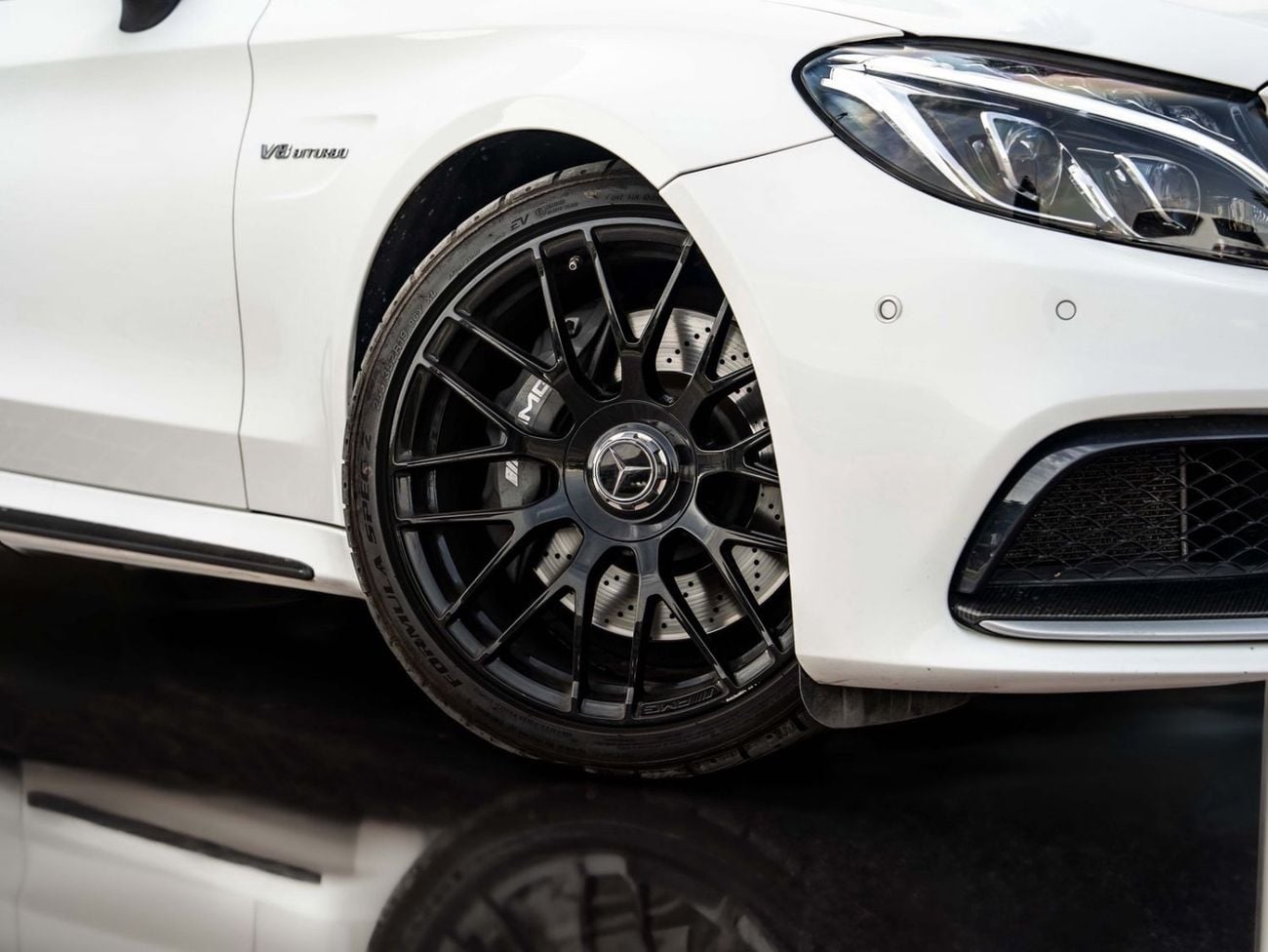 مرسيدس بنز C 63 AMG STD