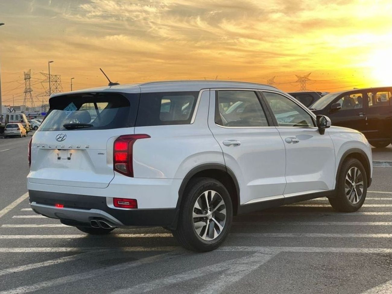 Hyundai Palisade 2022 Hyundai Palisade SEL premium GCC Specs Original Paint 3.5L V6 AWD 4x4 - Multi Drive Mode - 7 Se