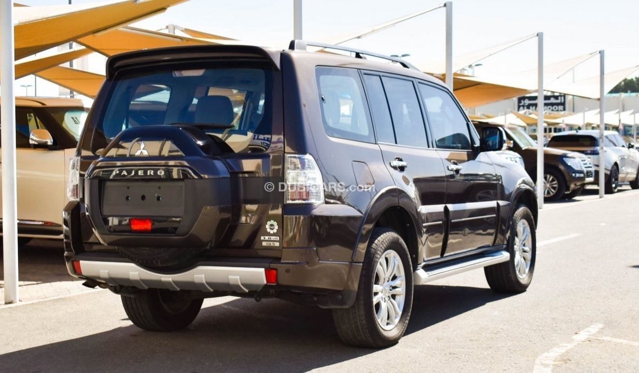 Mitsubishi Pajero VXR