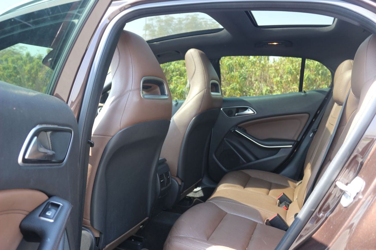 Mercedes Benz GLA250 MERCEDES GLA 250 4MATIC GULF SPEC FULLY LOADED