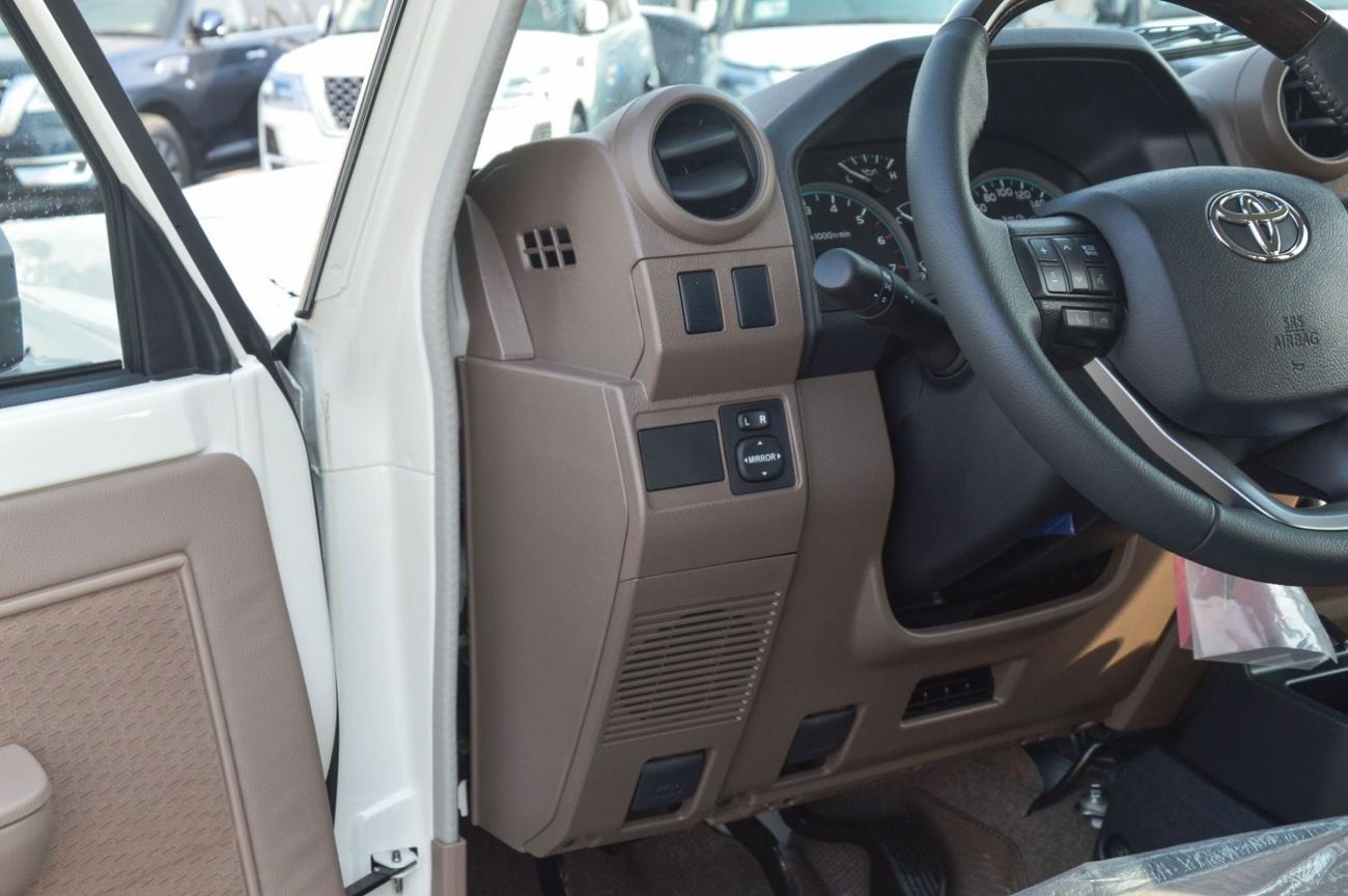 Toyota Land Cruiser 70 LC76 LX