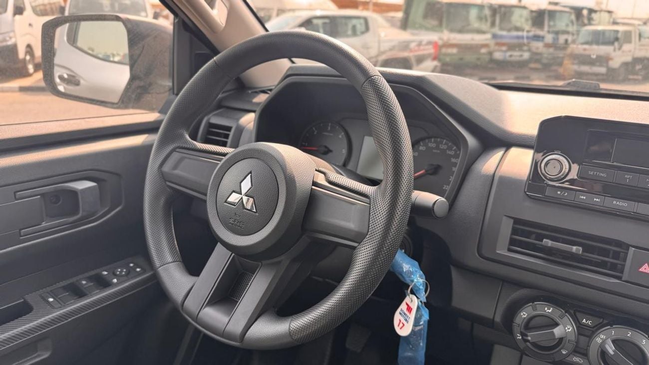 ميتسوبيشي L200 2.4 L DIESEL DOUBL CABIN 4X4 5MT MID -LINE