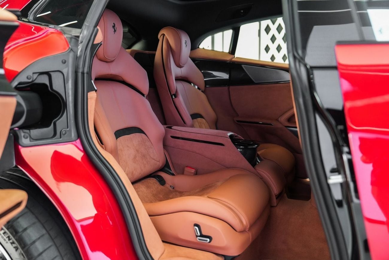 فيراري بوروسانجوي Ferrari Purosangue Full Carbon