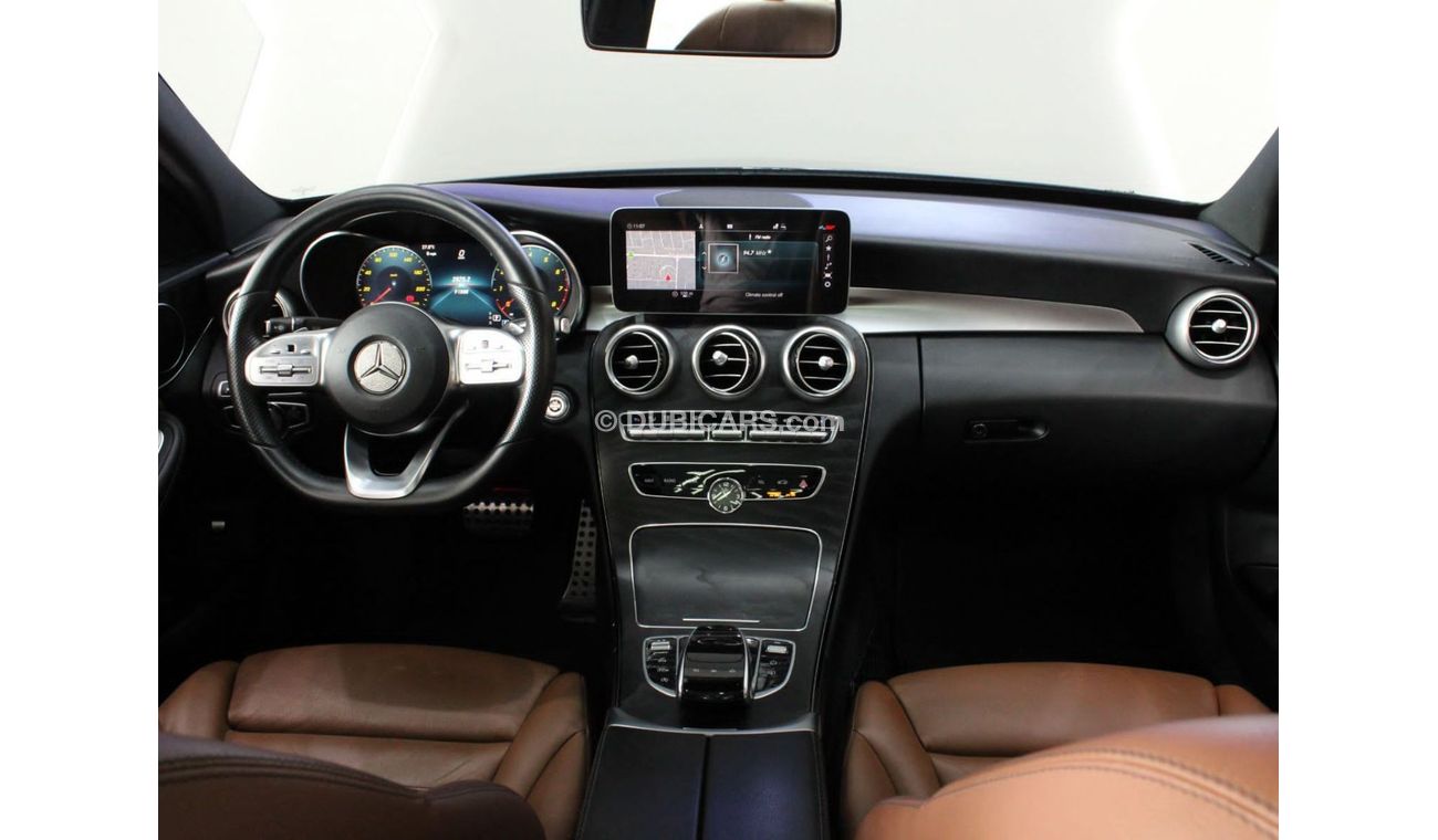 Mercedes-Benz C 200 Avantgarde GCC UNDER GERGASH WARRANTY