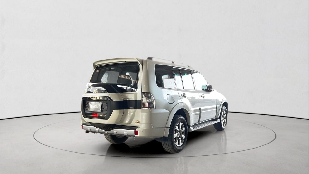 Mitsubishi Pajero 3.0 GLS M/L | Guaranteed Warranty | 0 Down Payment