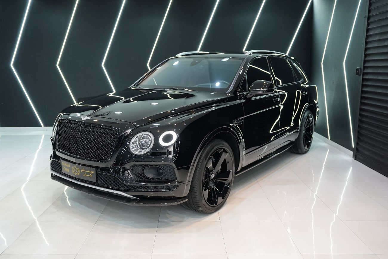 Bentley Bentayga 2018 Bentley Bentayga W12, Carbon Fiber Exterior, Rear-Seat Entertainment/Picnic Tables, GCC Specs!!