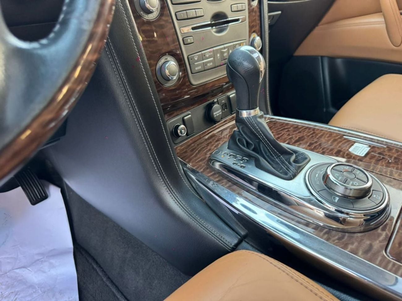 نيسان باترول LE PLATINUM CITY Nissan Patrol LE Platinum 5.6L 2018 GCC