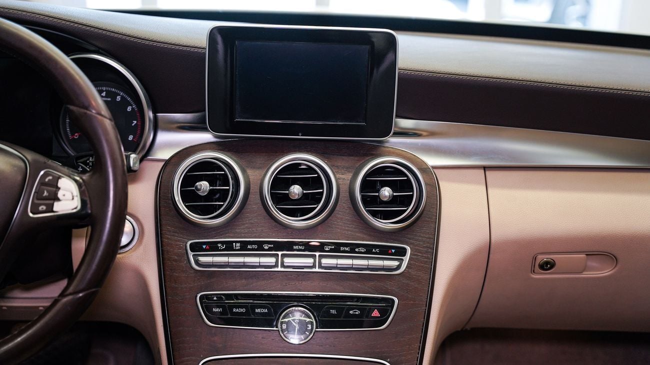 Mercedes Benz C200