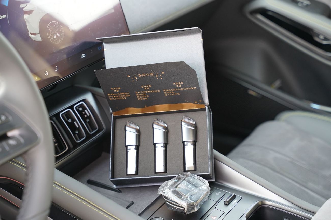 بي واي دي سونغ ل 2025 BYD Song L EV 602km 4WD Smart Driving Model 0Km