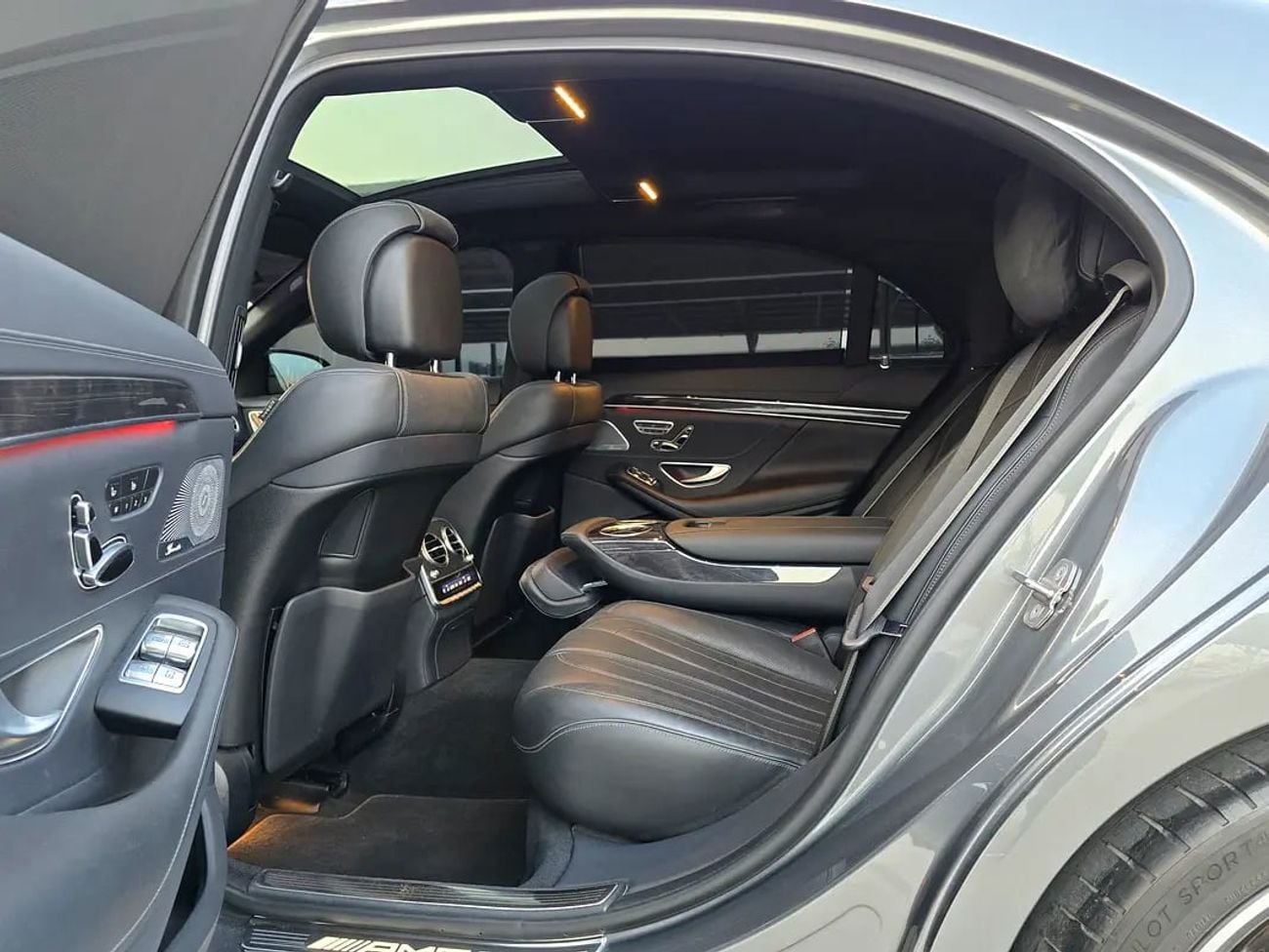 مرسيدس بنز S 63 AMG S 63 AMG - Korean Specs
