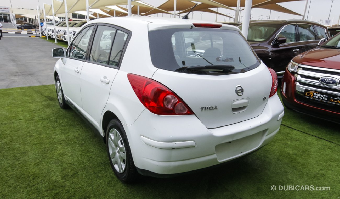 Nissan Tiida