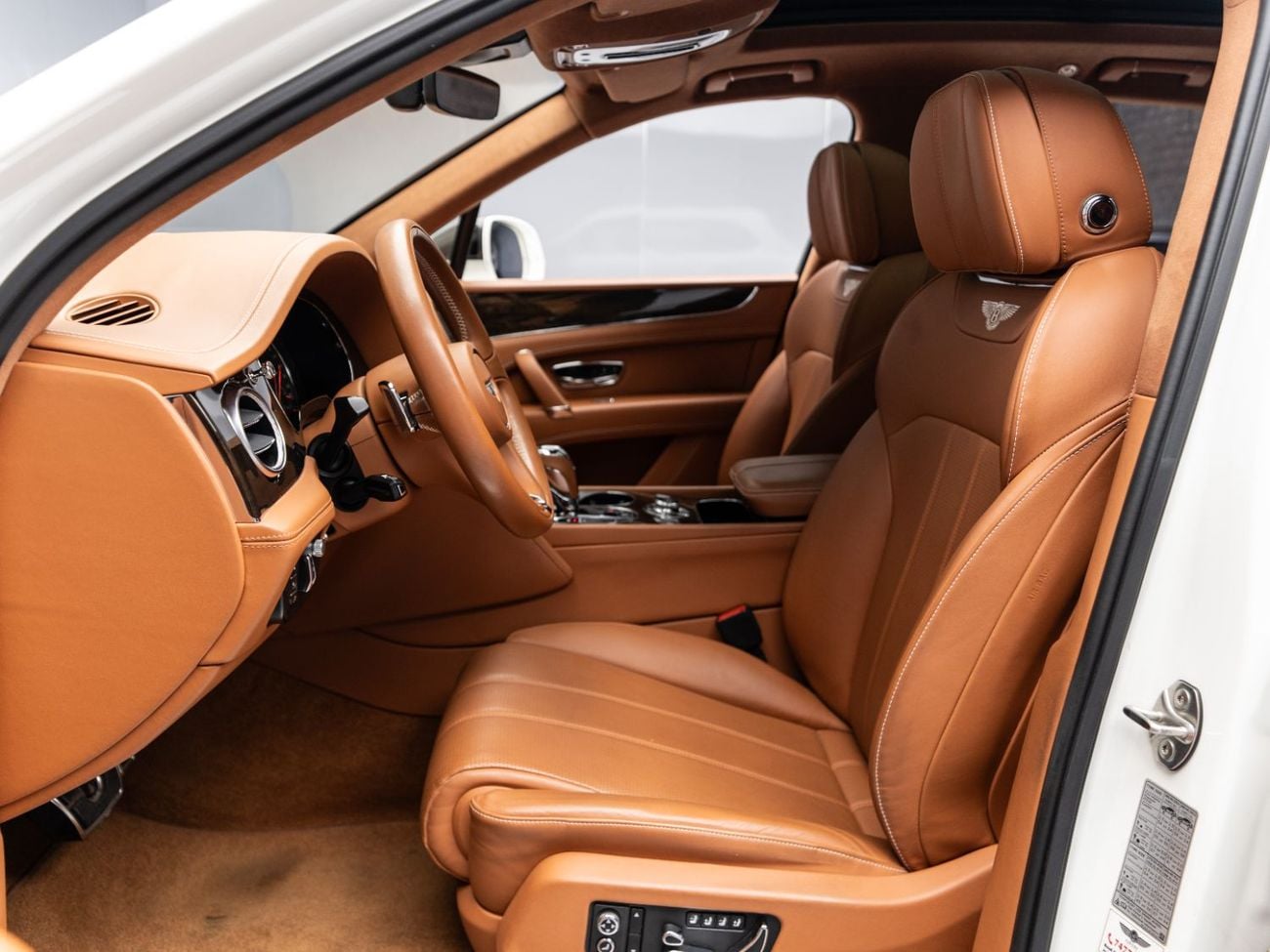 Bentley Bentayga STD BUY NOW, PAY 2027 | THE BLACKLINE STANDARD | 12 Month Blackline Warranty, GCC, Low KM's
