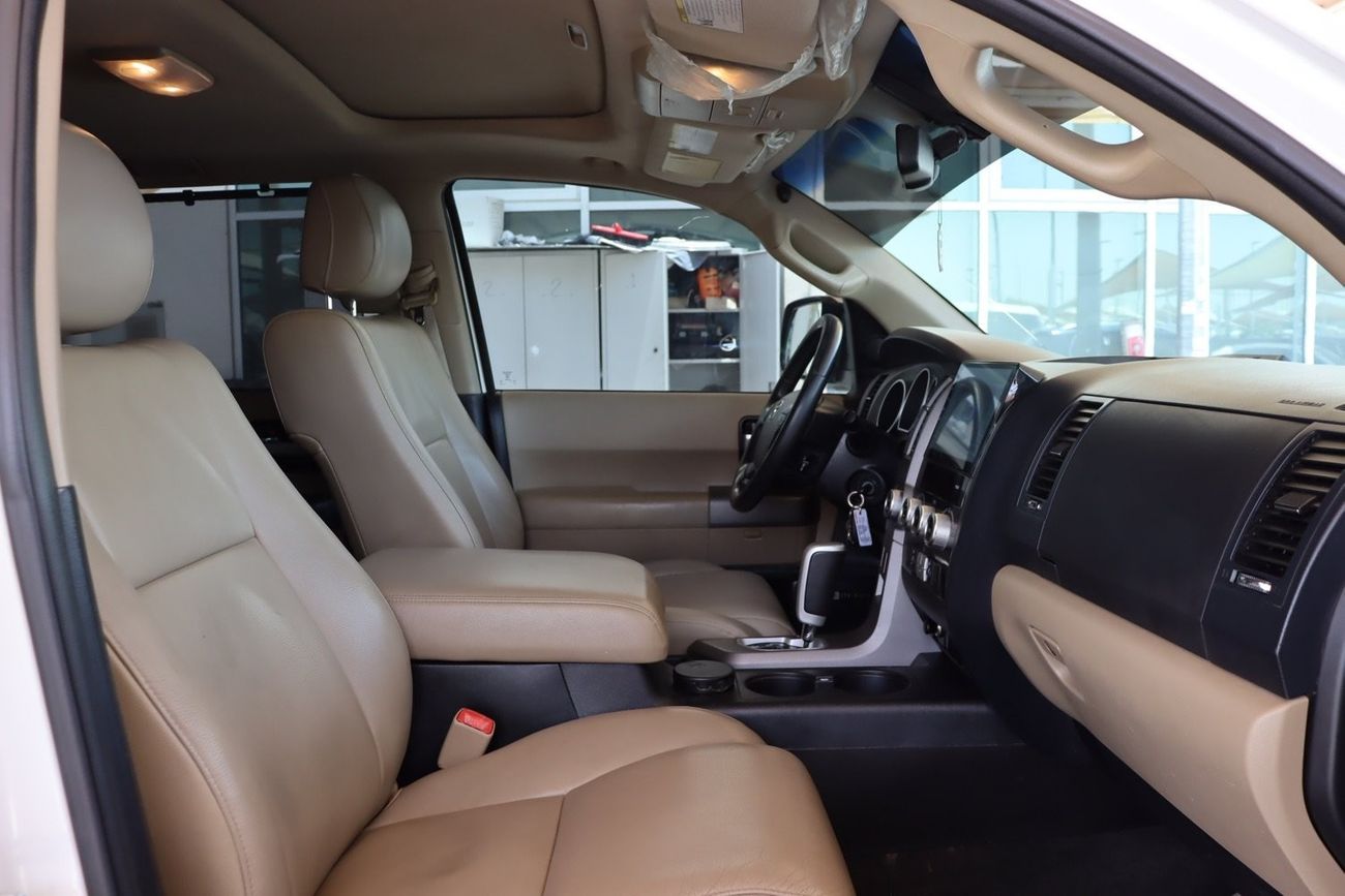 تويوتا سيكويا ليميتيد اعلى