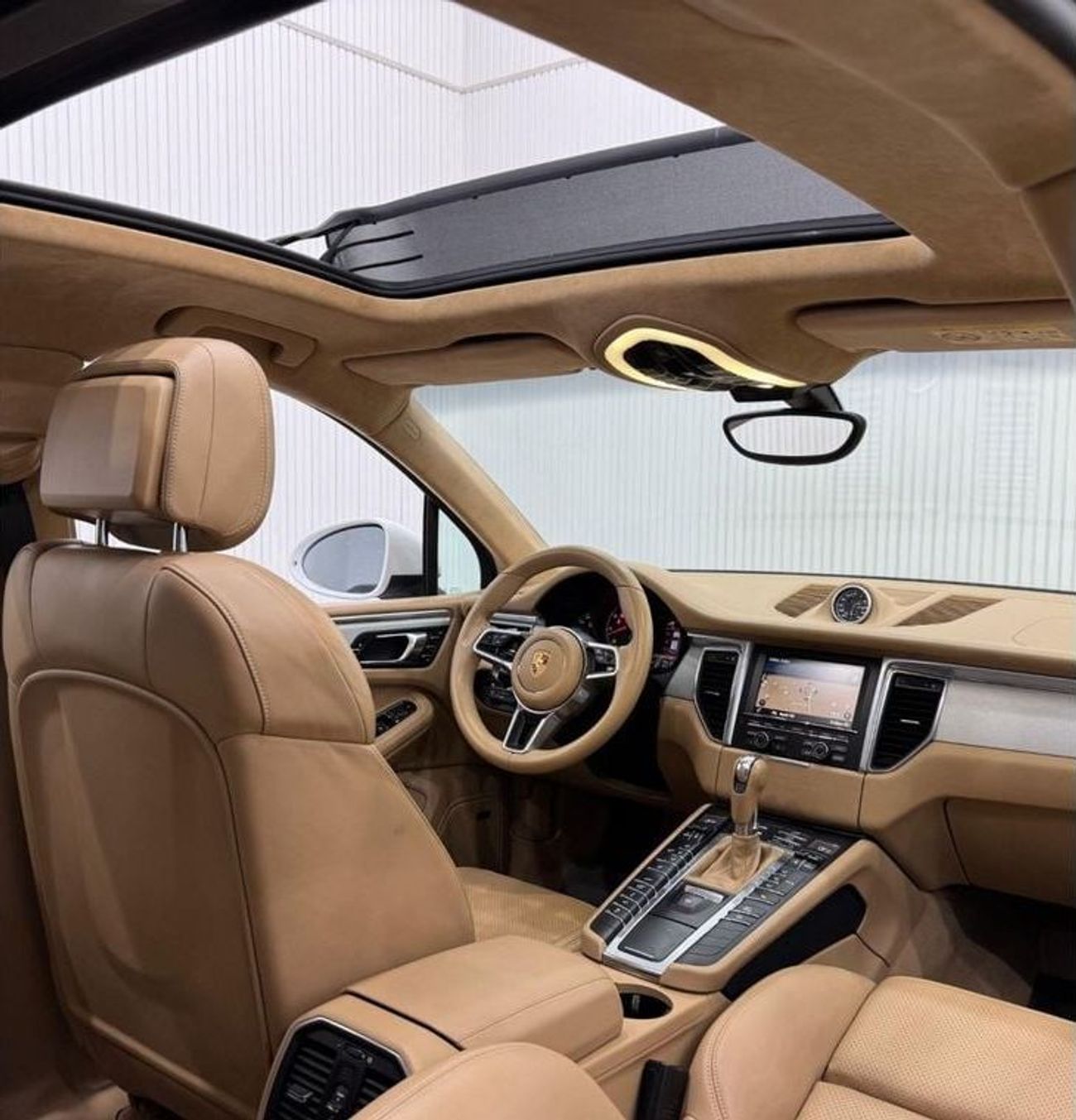 Porsche Macan 2014 Porsche Macan Turbo, Full Agency Service History, Excellent Condition, GCC