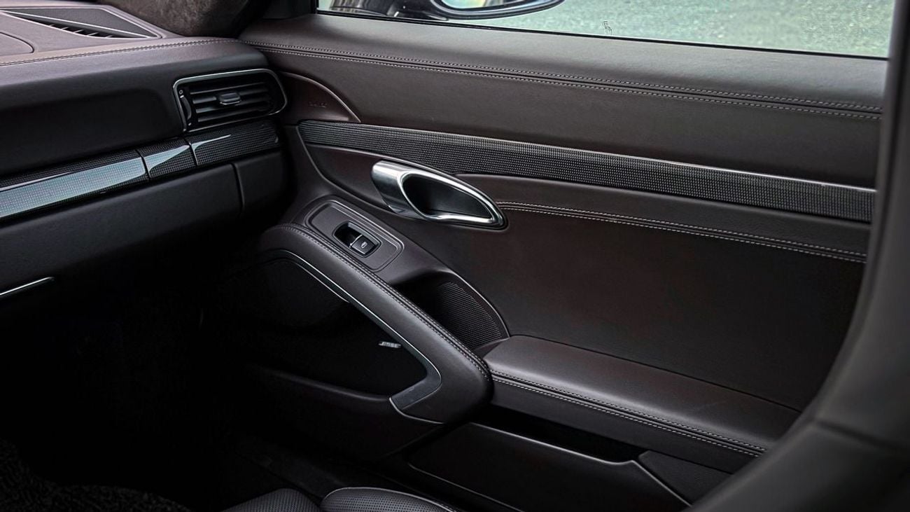 بورش 911 Turbo S 3.8L (560 HP) Coupe