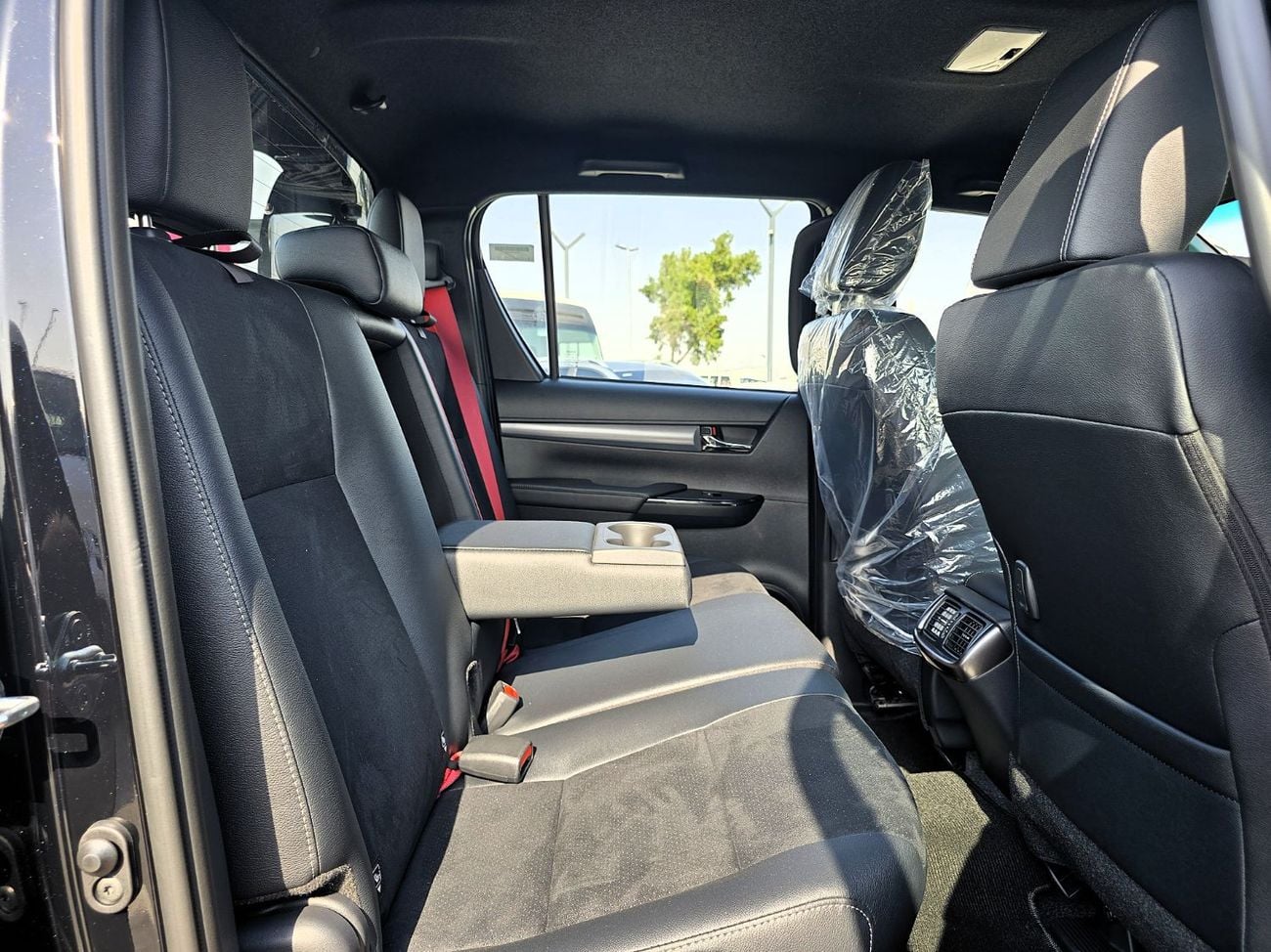 تويوتا هيلوكس GR Sport 2.8L