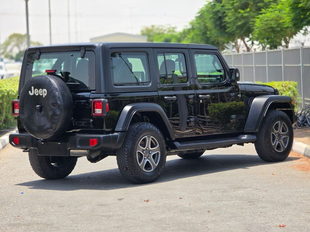 Jeep Wrangler Unlimited SPORT UNLIMITED PLUS 2023 GCC LOW MILEAGE WITH AGENCY WARRANTY IN MINT CONDITION
