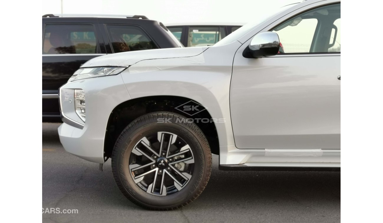 Mitsubishi Montero 3.0L, 18" Rims, Driver Power Seat, Rear Door ON/OFF Switch, Leather Seats, Sunroof (CODE # MMO01)