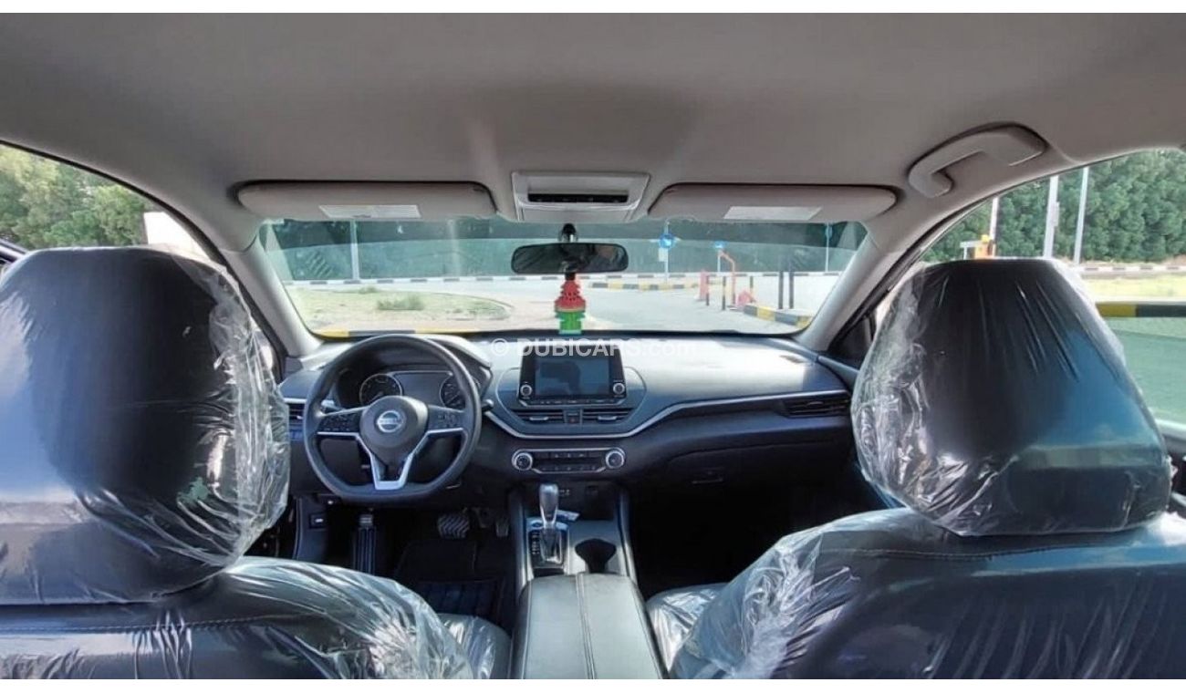 Nissan Altima SV Low mileage