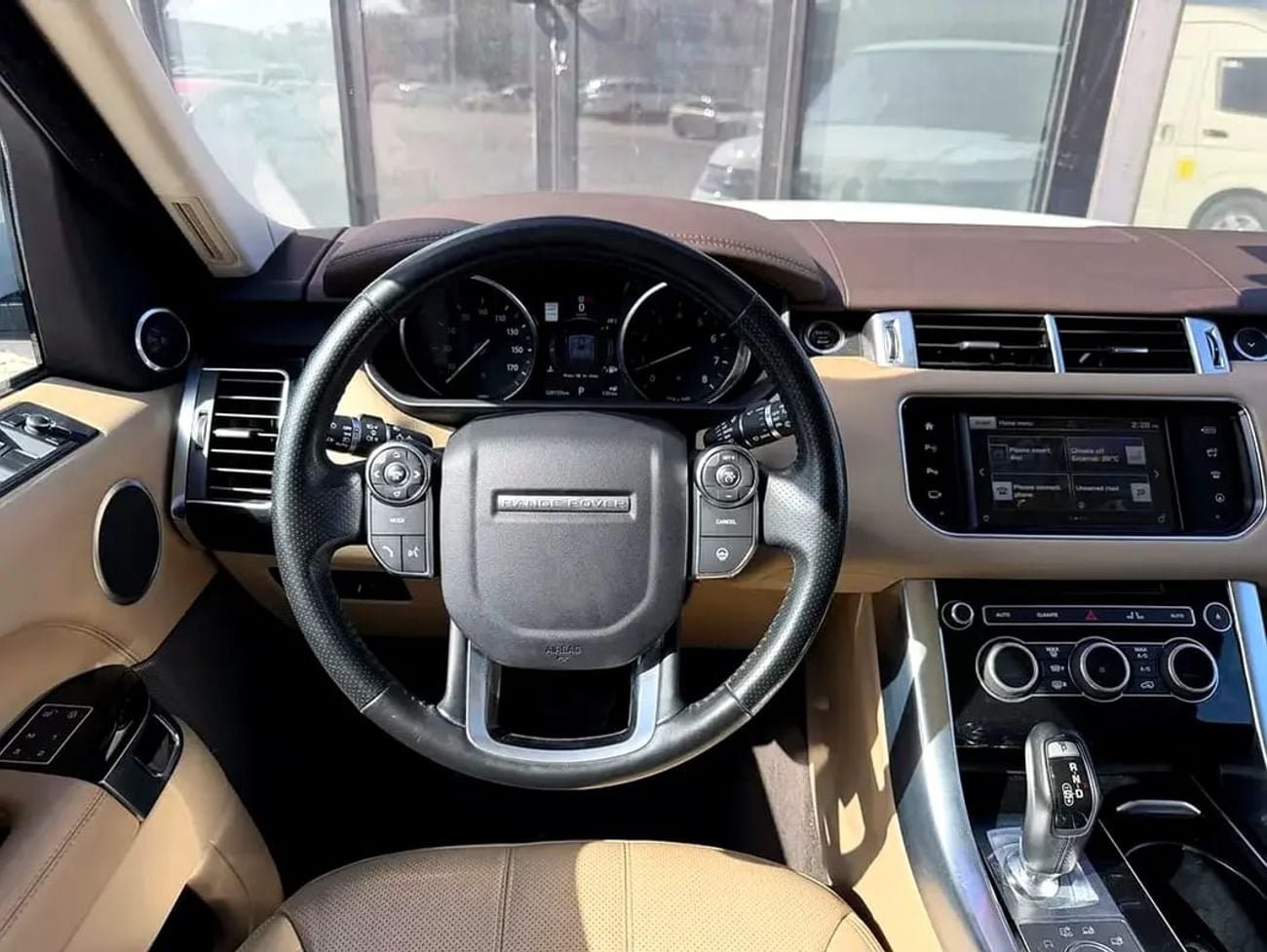 لاند روفر رينج روفر Vogue - American Specs - Low Mileage - Clean Condition