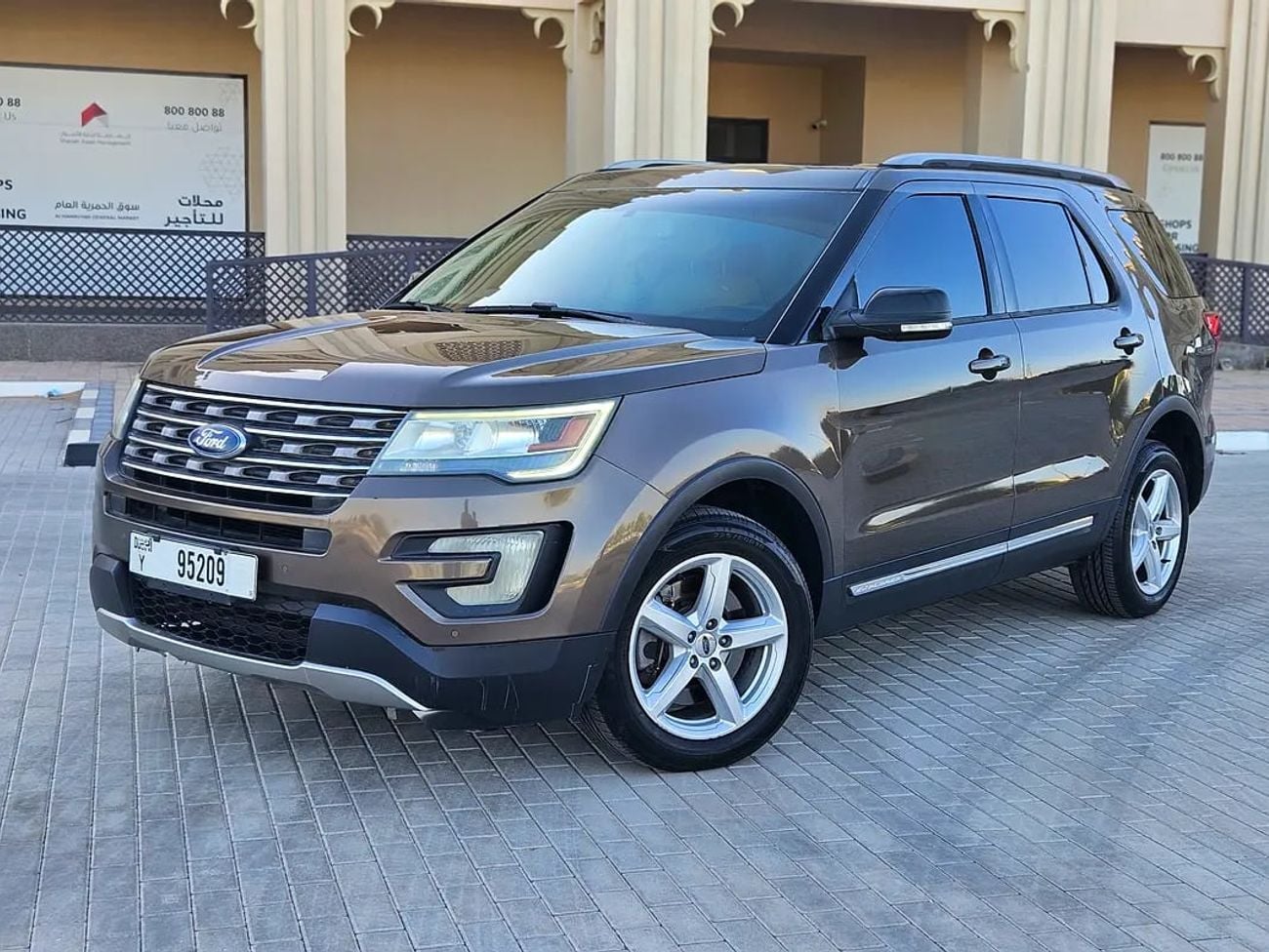 فورد إكسبلورر GCC XLT Full Option Top With Panoramic Roof Premium Condition Single Owner SUV