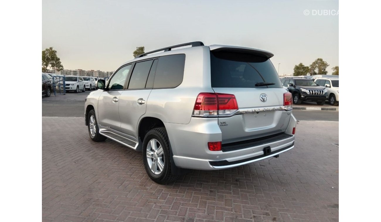 تويوتا لاند كروزر TOYOTA LAND CRUISER RIGHT HAND DRIVE (PM1424)