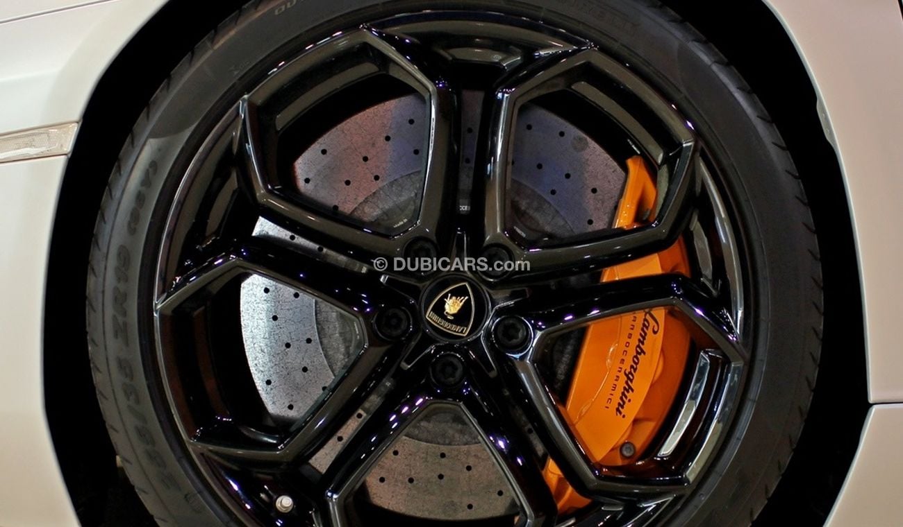 Lamborghini Aventador