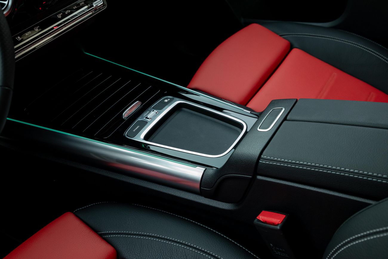 مرسيدس بنز GLA 35 AMG 4,211 P.M | 0% Downpayment | GLA 35 AMG | AGENCY WARRANTY/SERVICE!