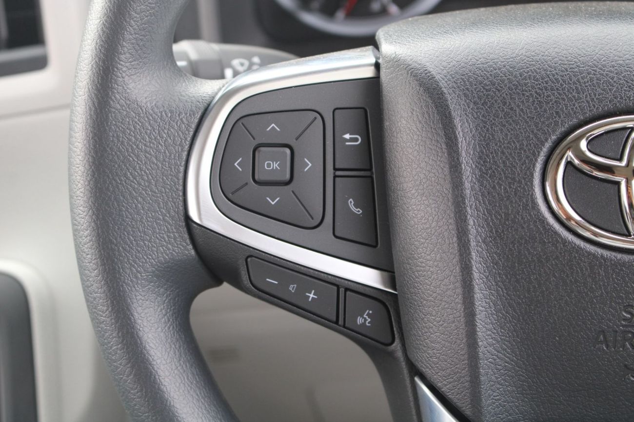 تويوتا هاياس TOYOTA HIACE 2.8L DIESEL 15 SEATER HIGH ROOF COMMUTER AUTO