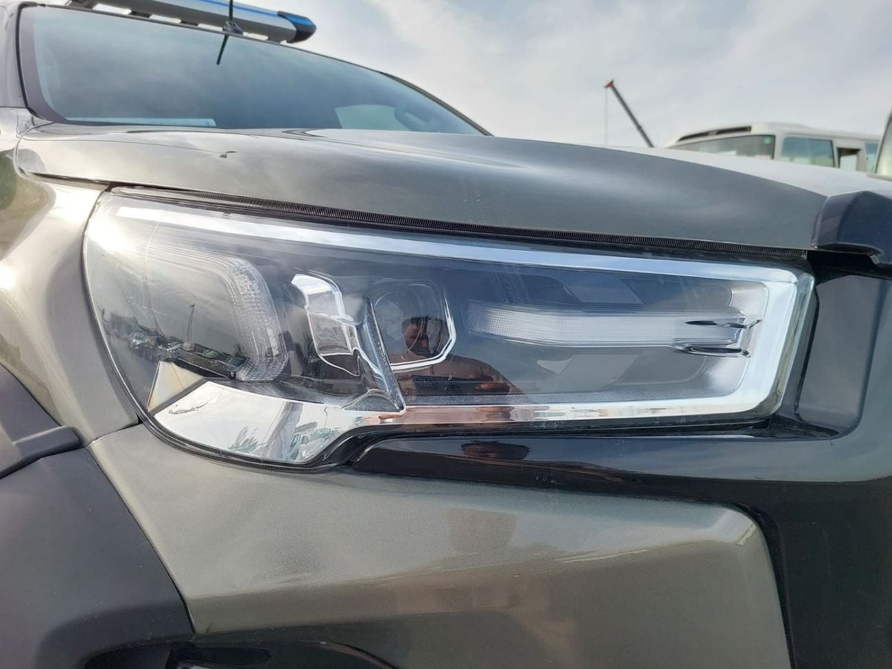 تويوتا هيلوكس TOYOTA HILUX PICKUP RHD 2016 MODEL 2.8 L DIESEL AUTOMATIC(PM79021)