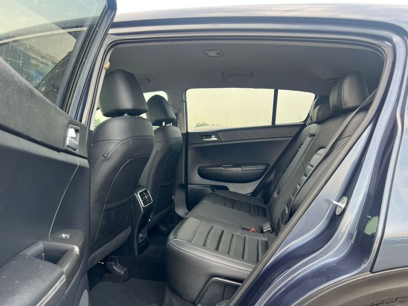 Kia Sportage 2020 Kia Sportage LX Mid - option - 2.4L V4 - AWD 4x4 - Rear Camera - Leather Seat - 2 keys