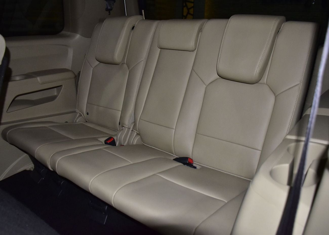 Honda Pilot EXCELLENT DEAL for our Honda Pilot 4WD ( 2015 Model ) in White Color GCC Specs