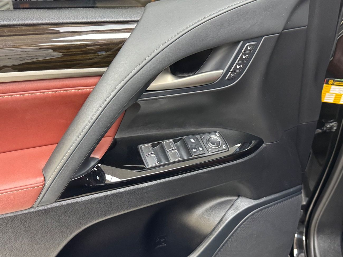 Lexus LX 570 Sport 5.7L