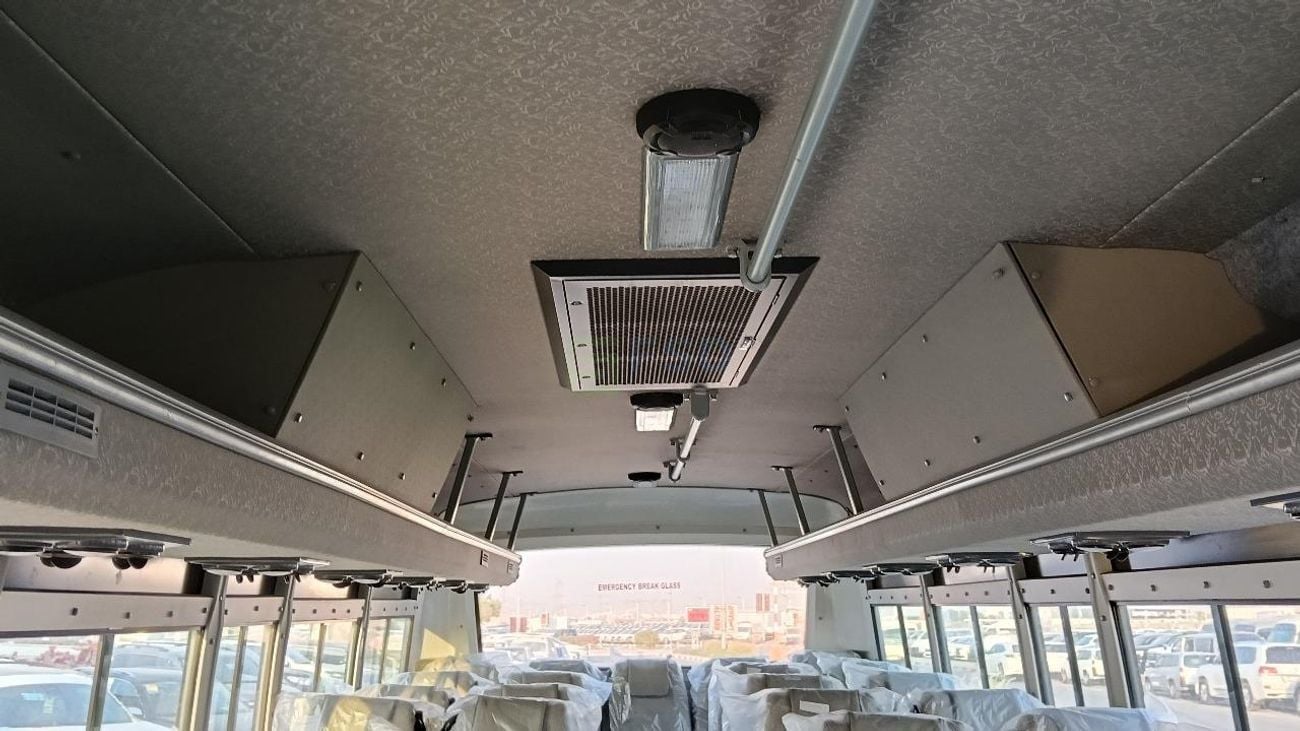 SML Isuzu S7 Bus SML Isuzu S7 Bus 47 Seater A/C MY-2026