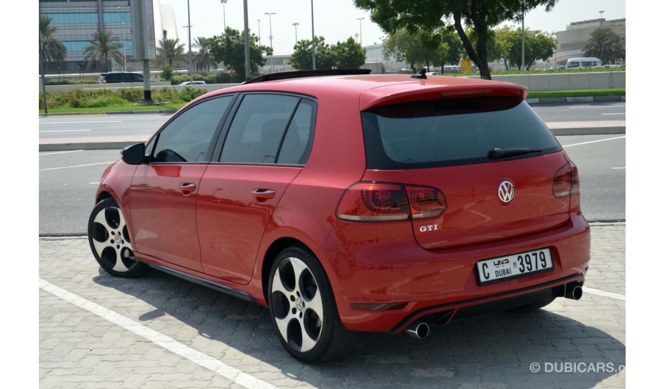 Volkswagen Golf GTI 2.0T (Fully Loaded)