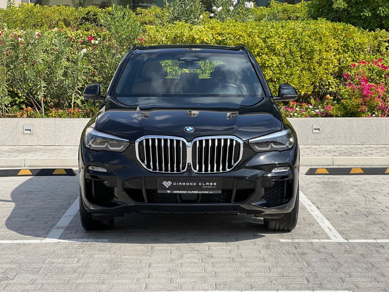 BMW X5 40i xDrive BMW X5 XDrive 40i M package  Head-Up Display  Panoramic Full Option  2020  Under warranty