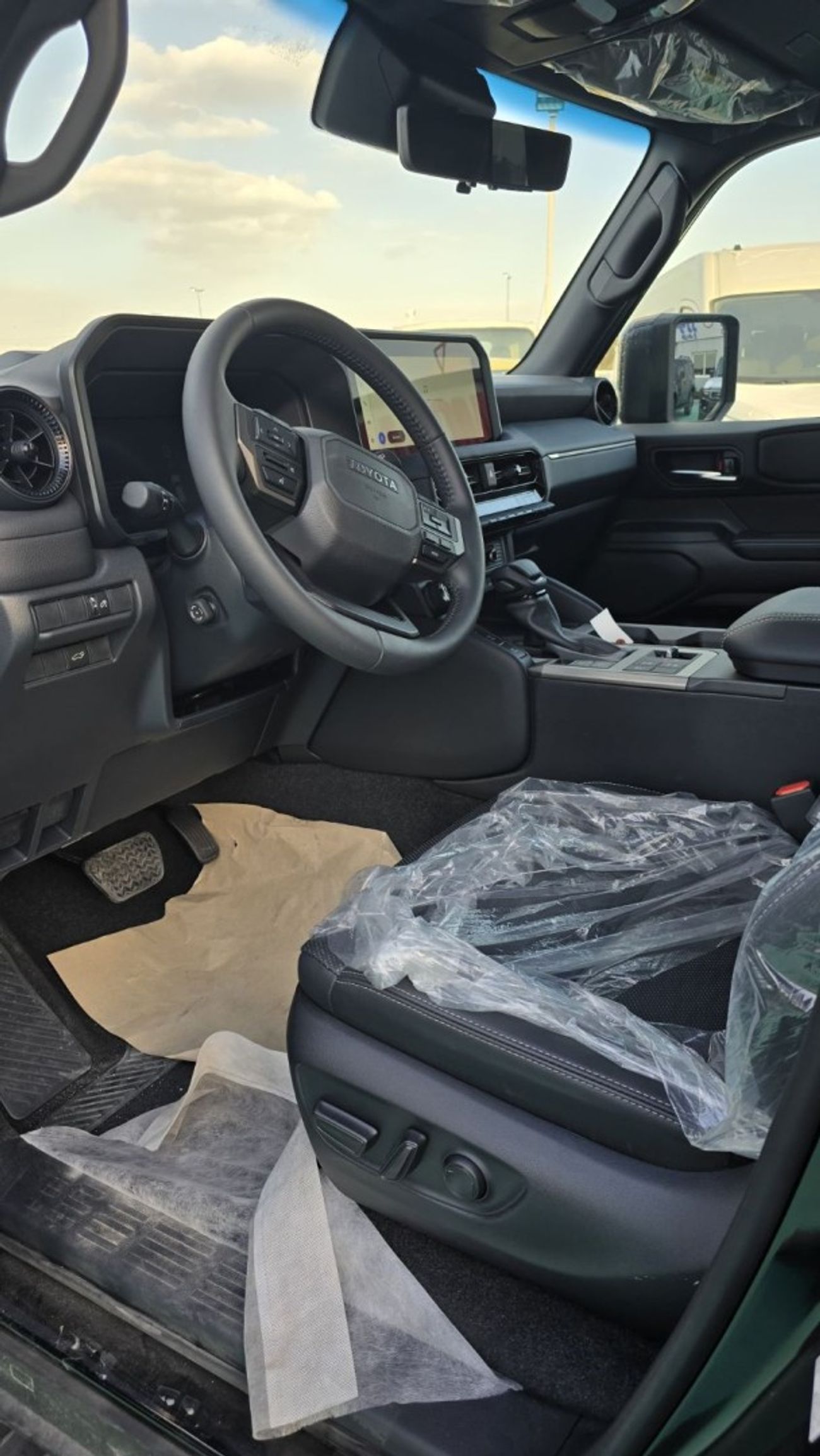 تويوتا برادو 2.8L DIESEL LIMITED 2024