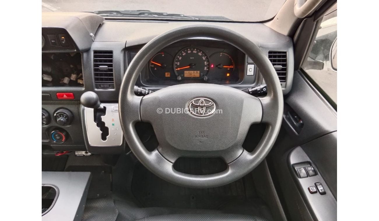 تويوتا هاياس TOYOTA HIACE VAN (AMBULANCE) RIGHT HAND DRIVE(PM53467)